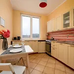 Bright Plac Muzealny In Perfect For Remote Work By Renters דירה