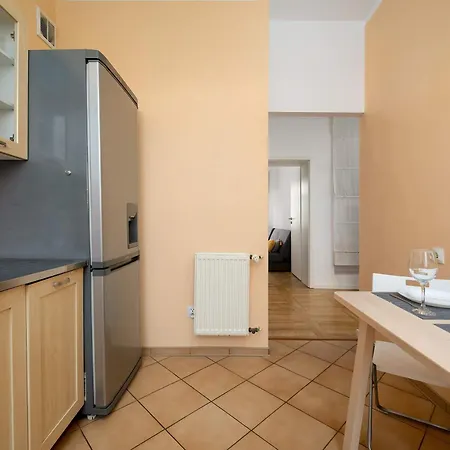Bright Plac Muzealny In Perfect For Remote Work By Renters Apartment *