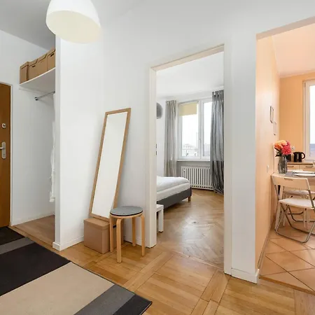 Bright Plac Muzealny In Perfect For Remote Work By Renters فروتسواف