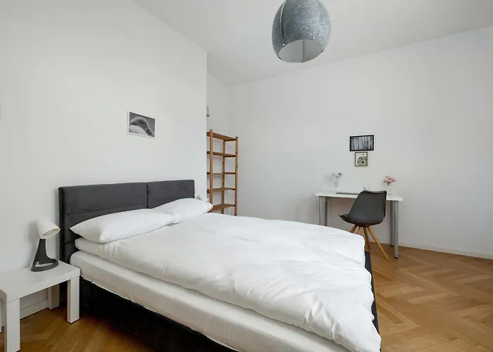 Bright Plac Muzealny In Perfect For Remote Work By Renters Apartment *