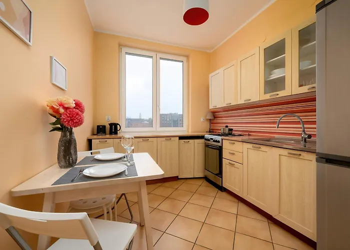 Bright Plac Muzealny In Perfect For Remote Work By Renters Apartment